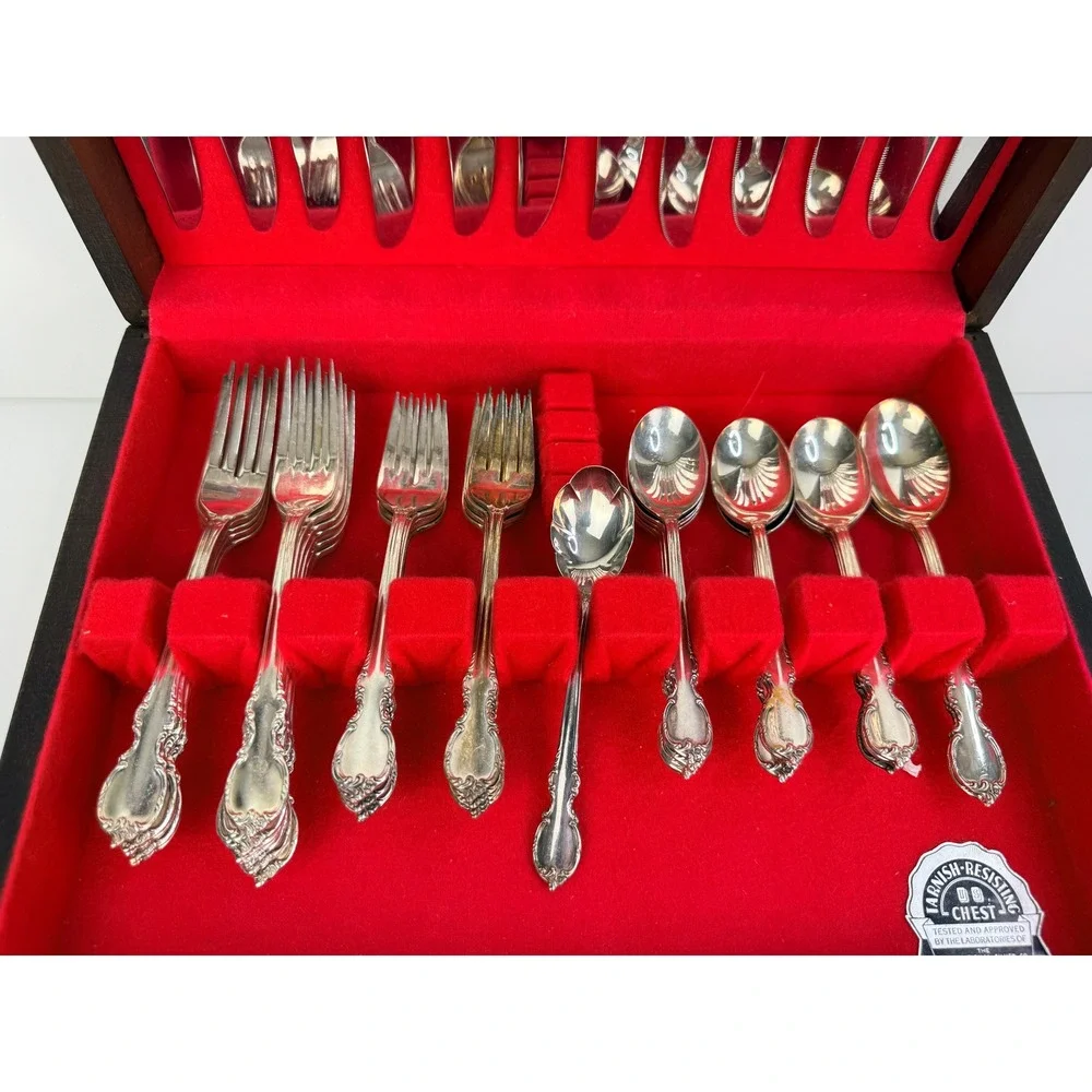 1847 Rogers Bros Reflection Silverplate Flatware Set International Silver Chest